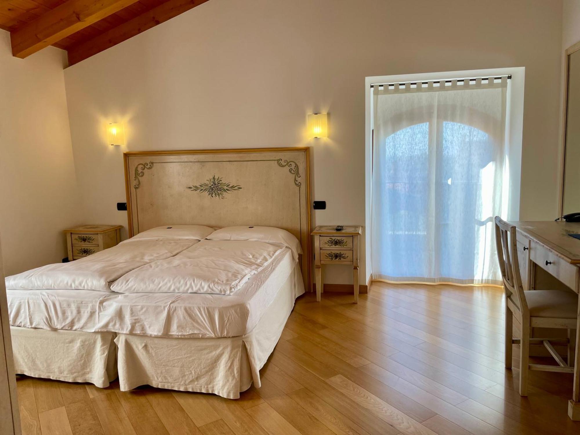 Relais Fontana Rosa B&B Wellness Caprino Veronese Eksteriør billede